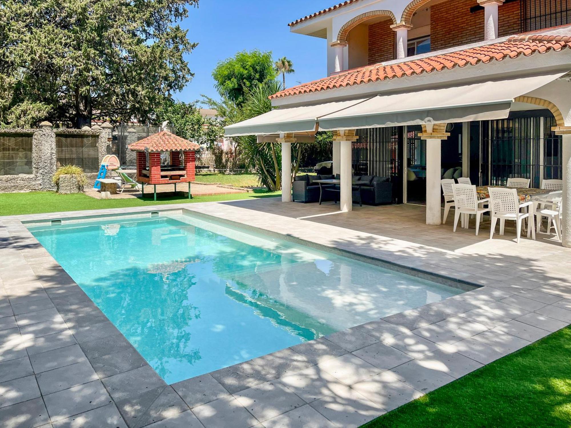 Villa Alamos Jerez I Piscina Salada Climatizada I Bbq I Jardines I 850M2 Jerez de la Frontera Kültér fotó
